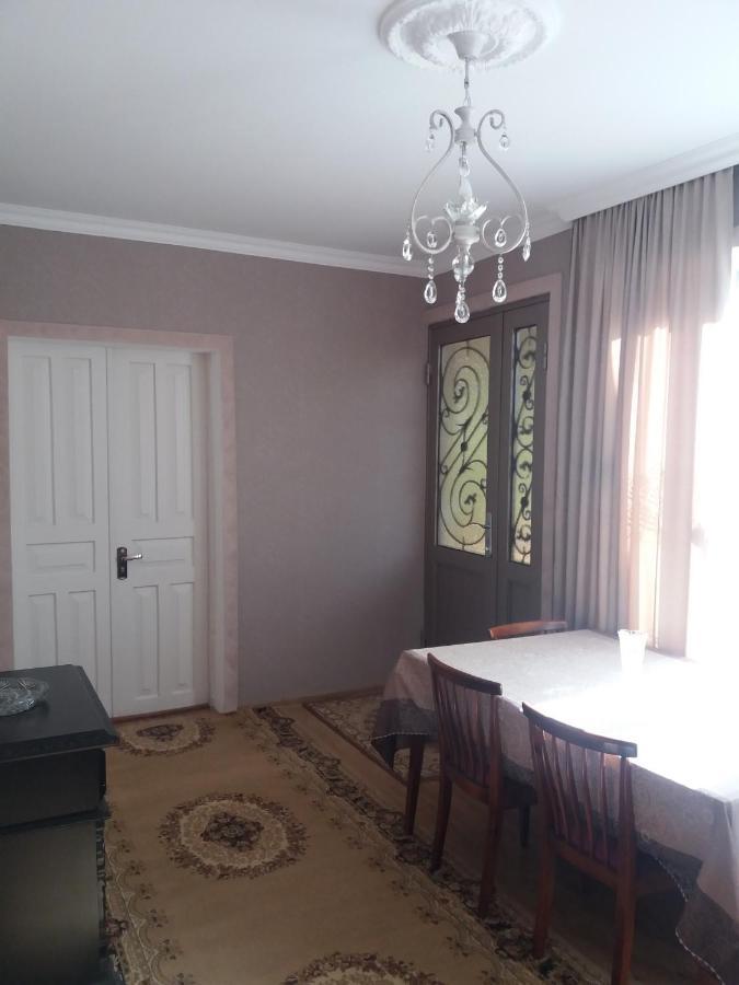 Guest House Darejani คูทายสิ ภายนอก รูปภาพ