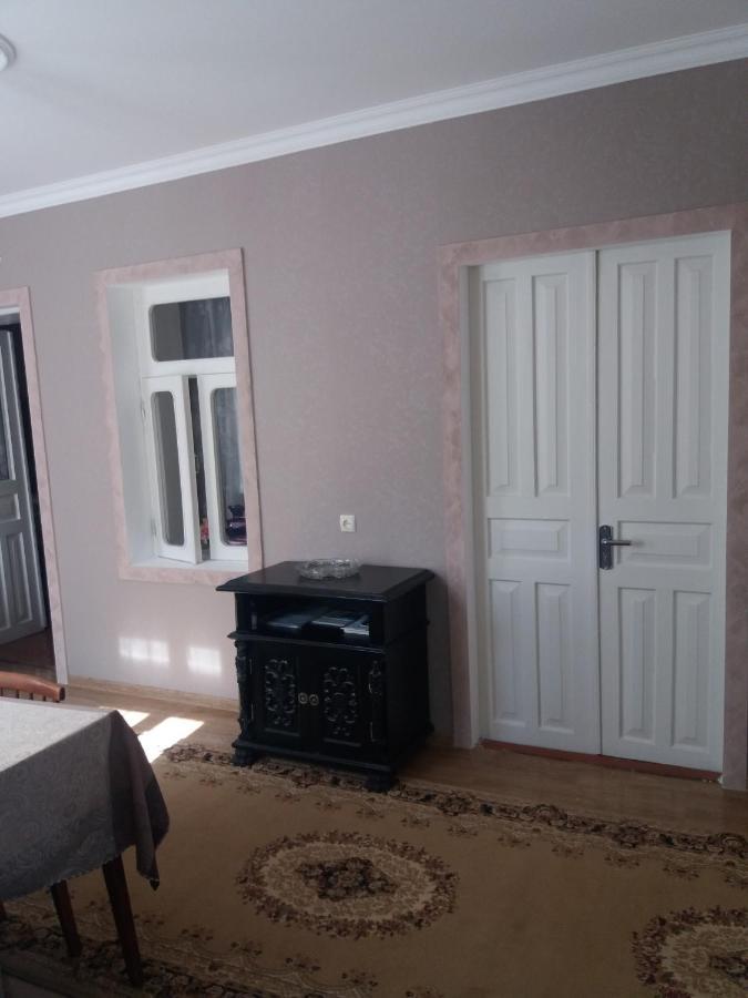 Guest House Darejani คูทายสิ ภายนอก รูปภาพ
