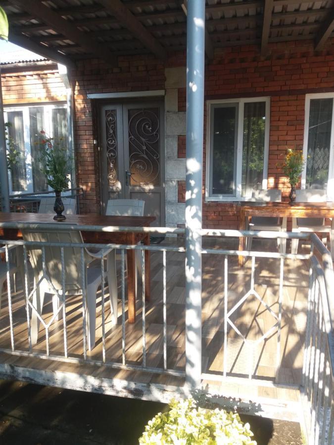 Guest House Darejani คูทายสิ ภายนอก รูปภาพ