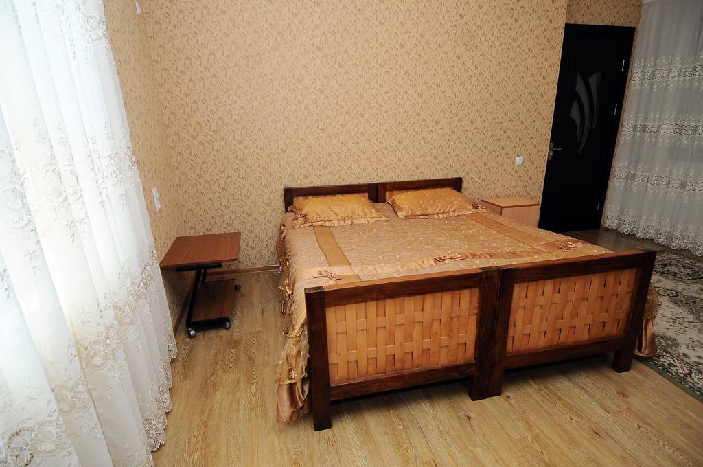 Guest House Darejani คูทายสิ ภายนอก รูปภาพ