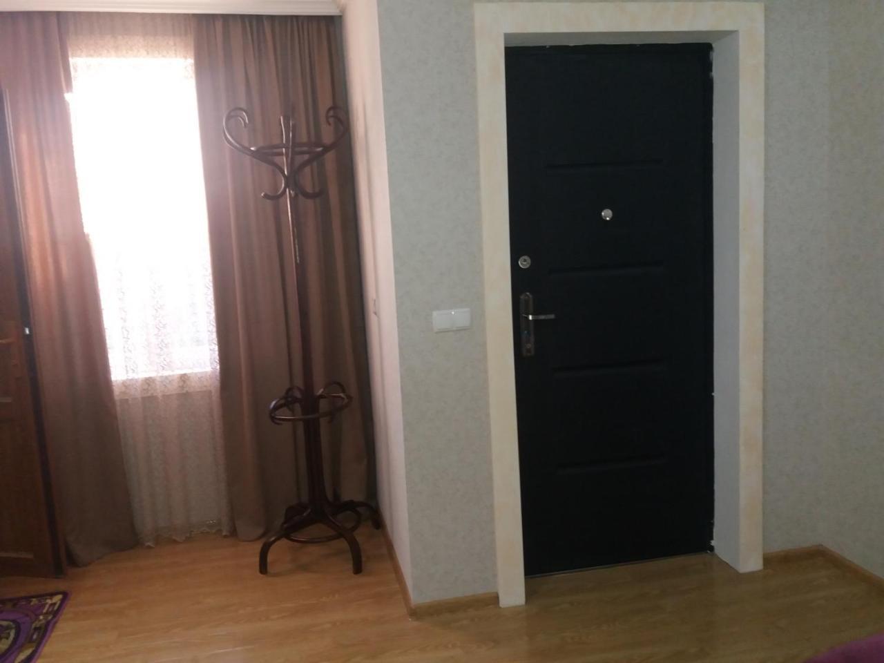 Guest House Darejani คูทายสิ ภายนอก รูปภาพ